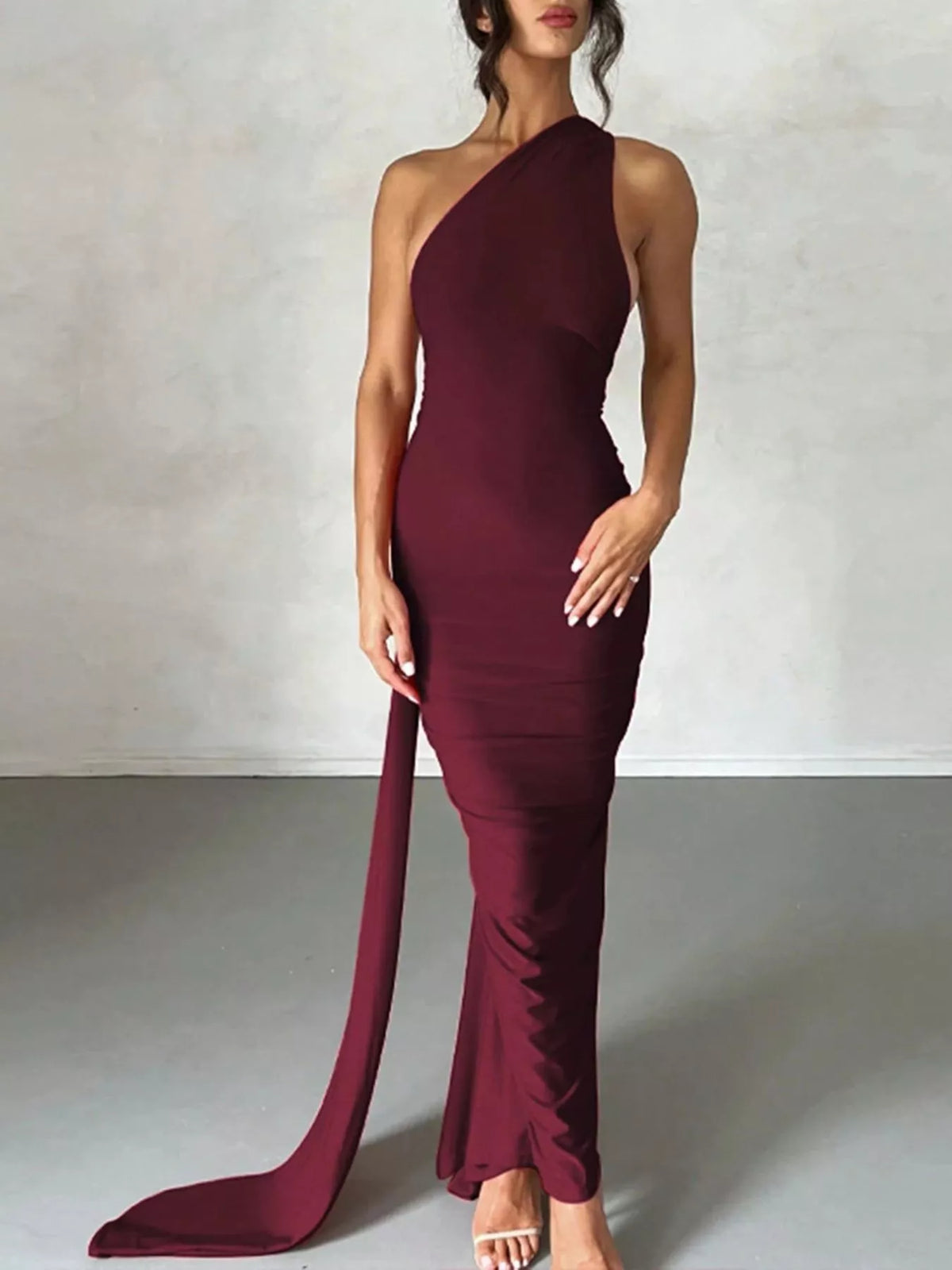 Backless One-Shoulder Ruched Bodycon Maxi Dress - WYNFLARE