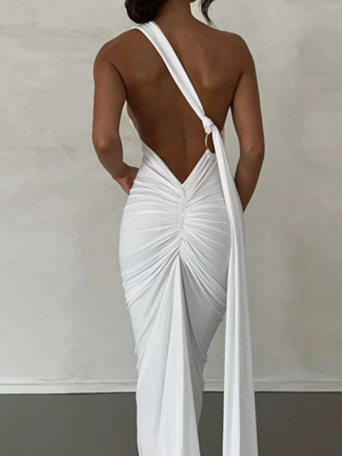 Backless One-Shoulder Ruched Bodycon Maxi Dress - WYNFLARE