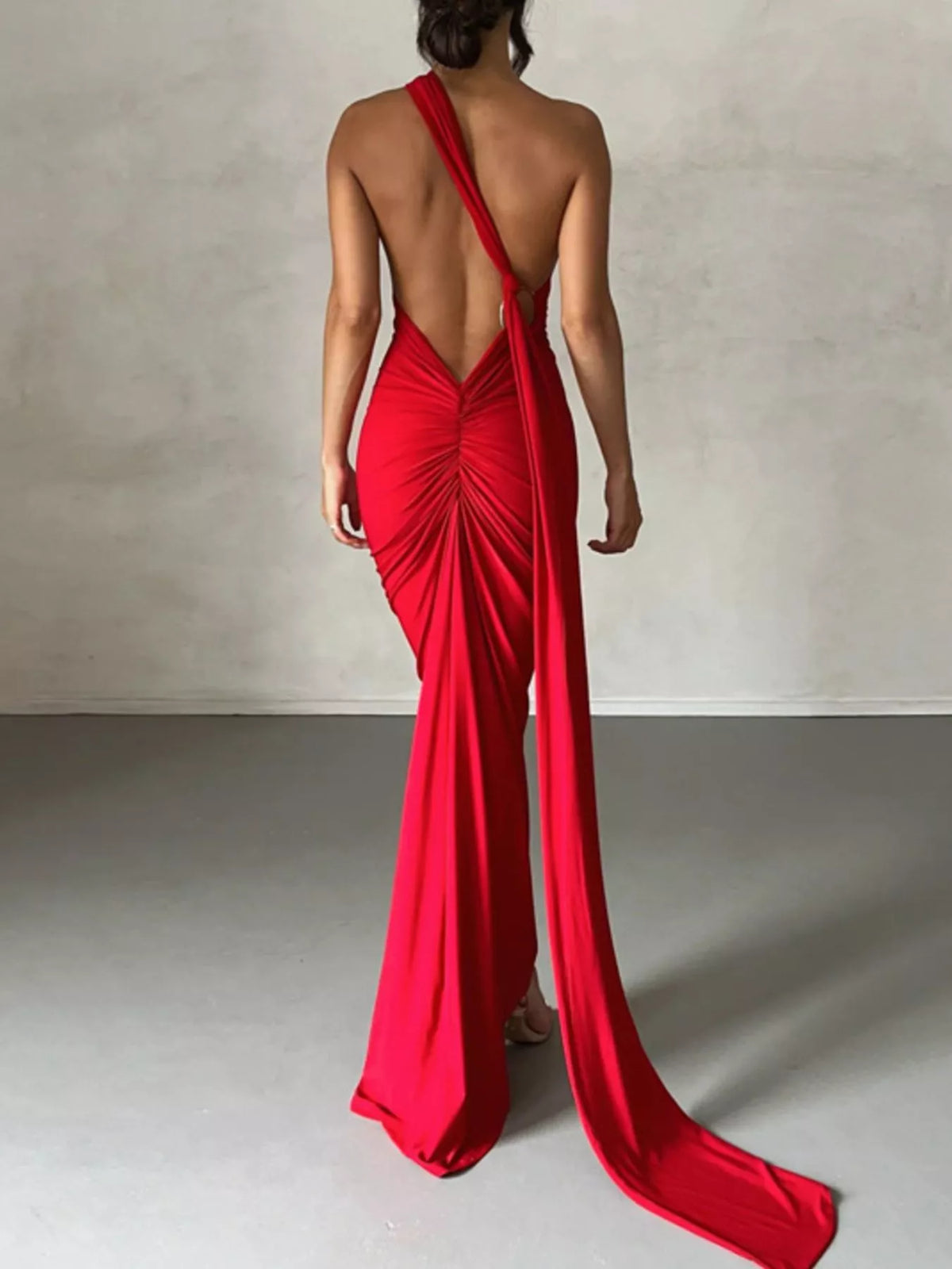 Backless One-Shoulder Ruched Bodycon Maxi Dress - WYNFLARE