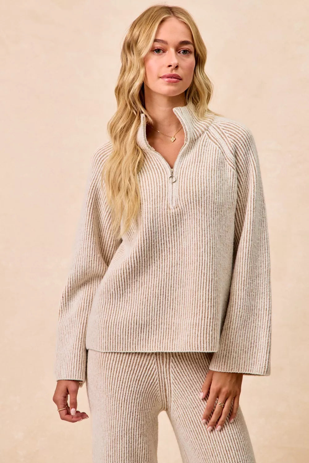 BiBi Two Tone Rib Texured Knit Collared Top with Zip Up - WYNFLARE