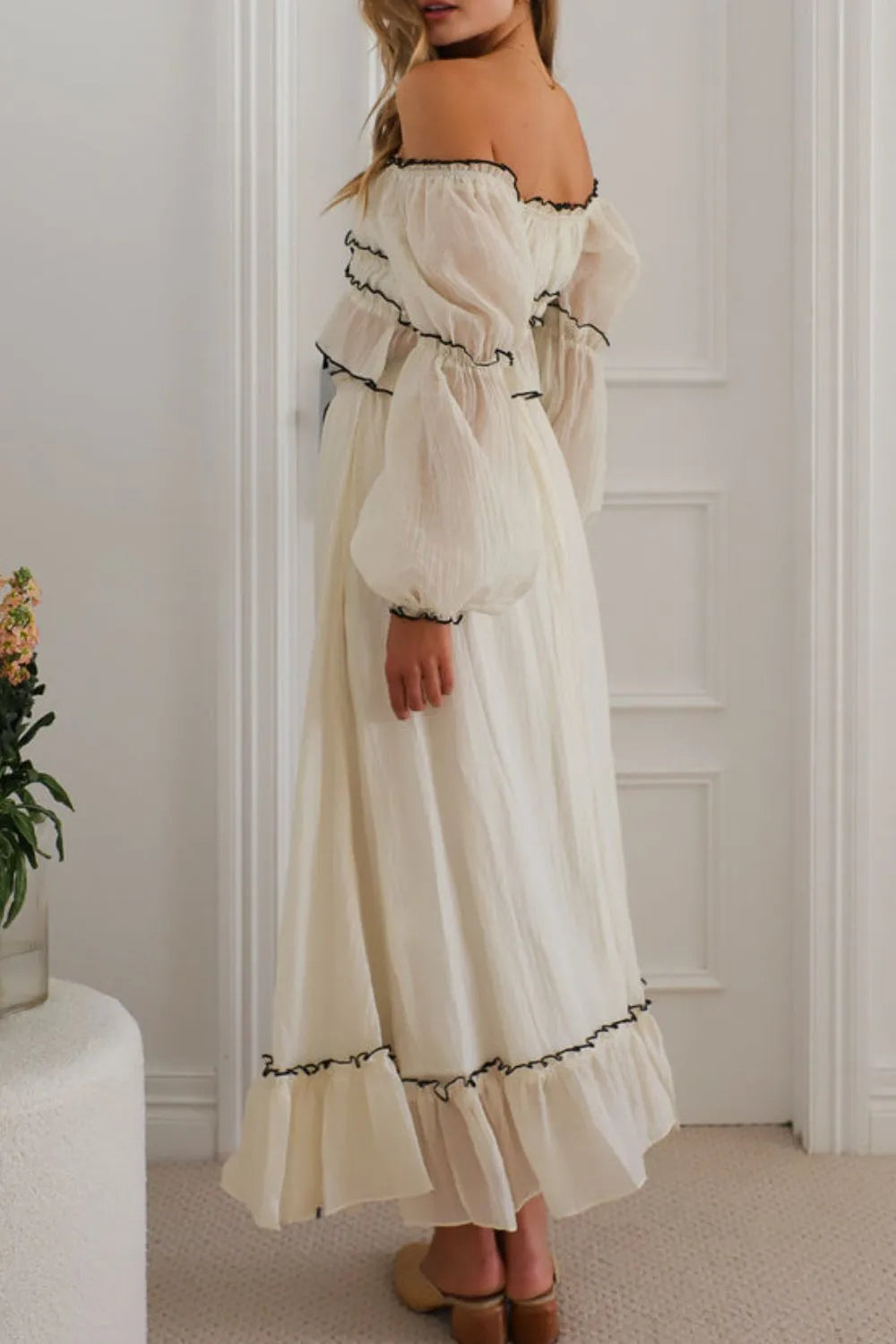Off-Shoulder Top and Skirt Set - WYNFLARE