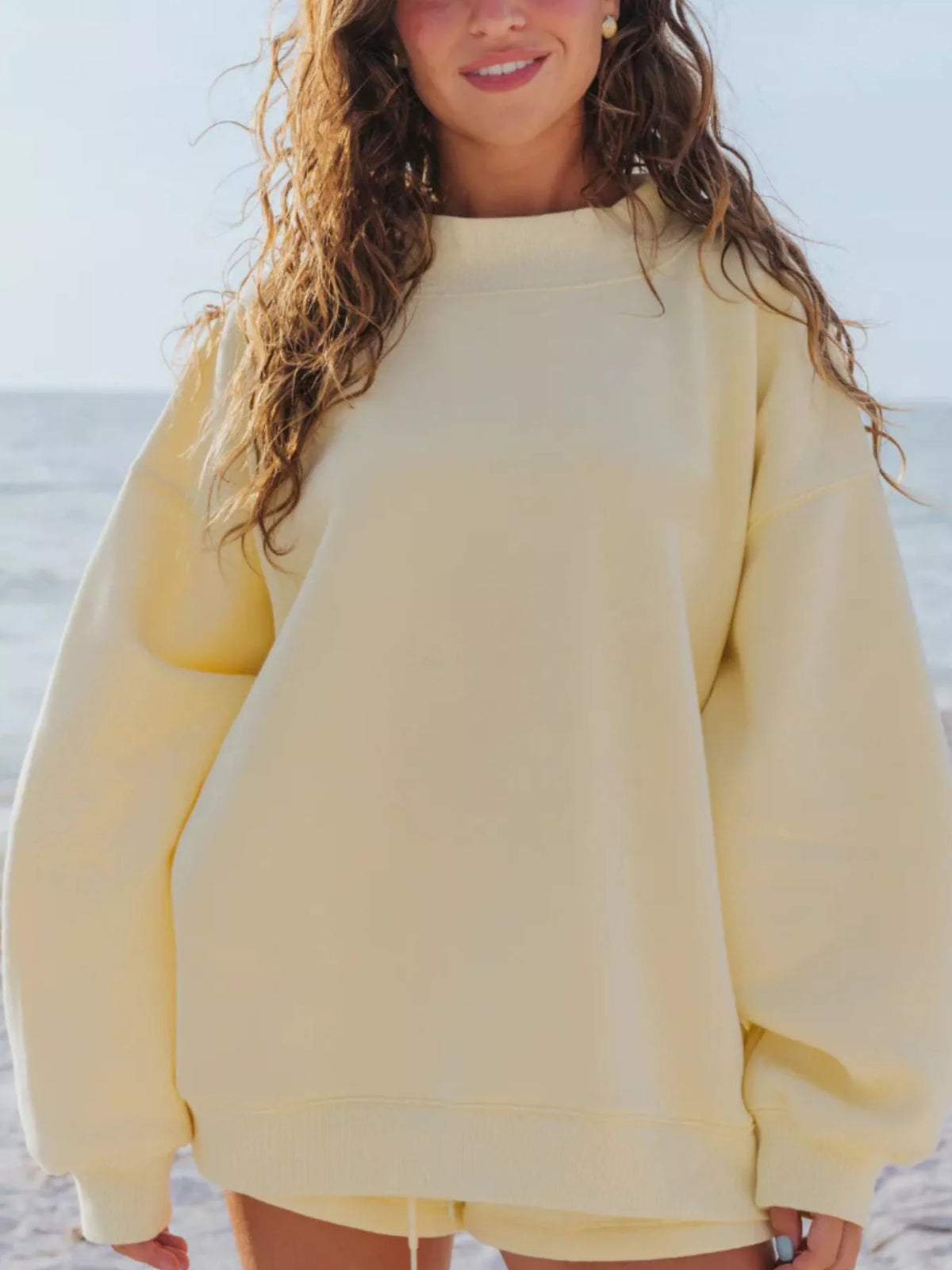 Relaxed Fit Round Neck Sweatshirt and Shorts Set - WYNFLARE