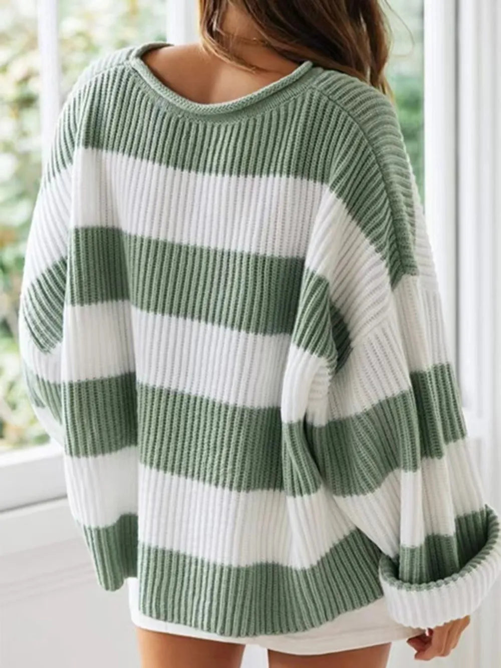 Round Neck Long Sleeve Sweater - WYNFLARE