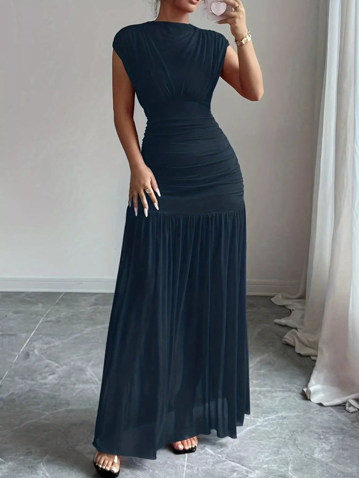 Ruched Bodycon Maxi Dress - WYNFLARE