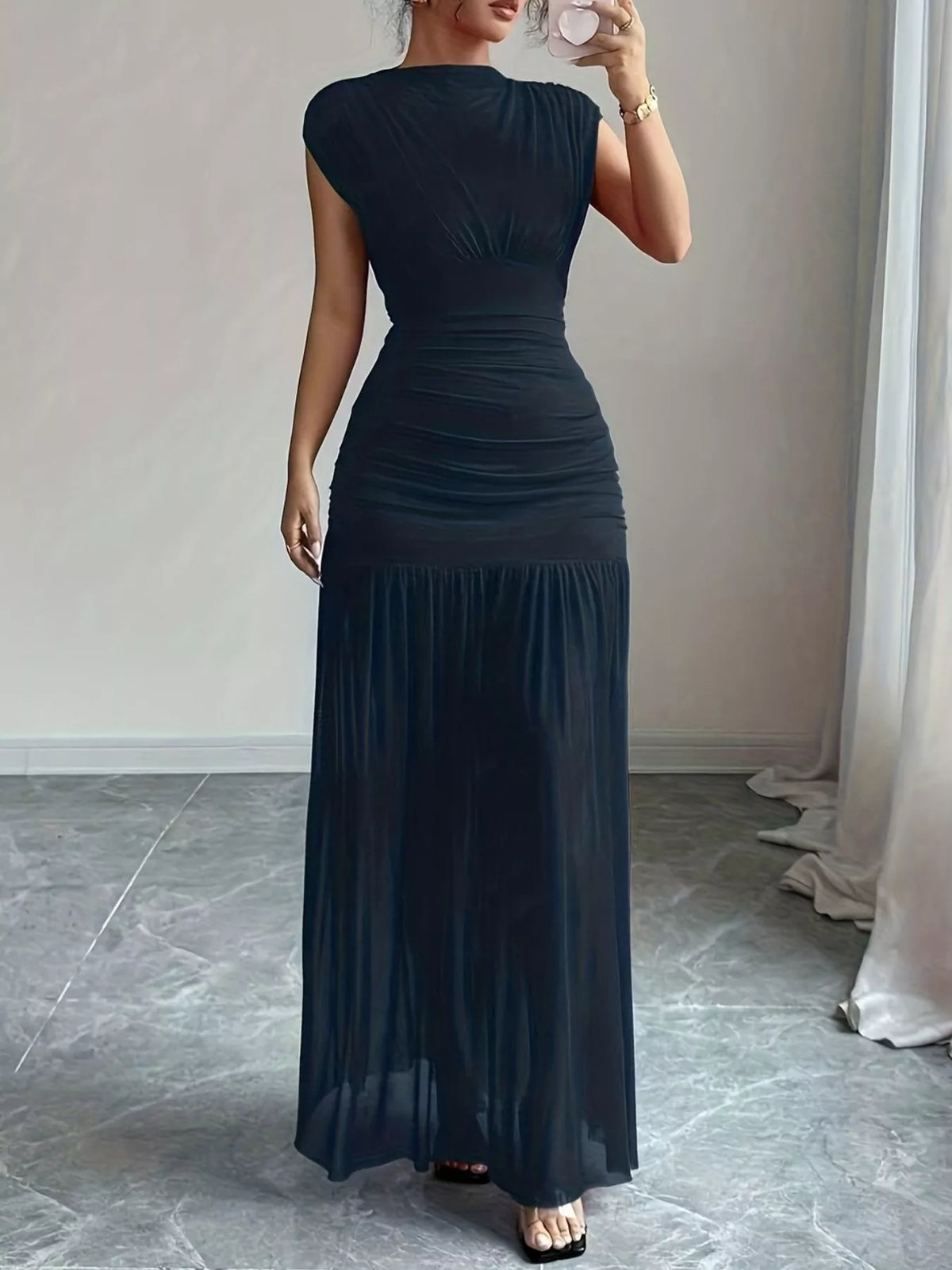 Ruched Bodycon Maxi Dress - WYNFLARE