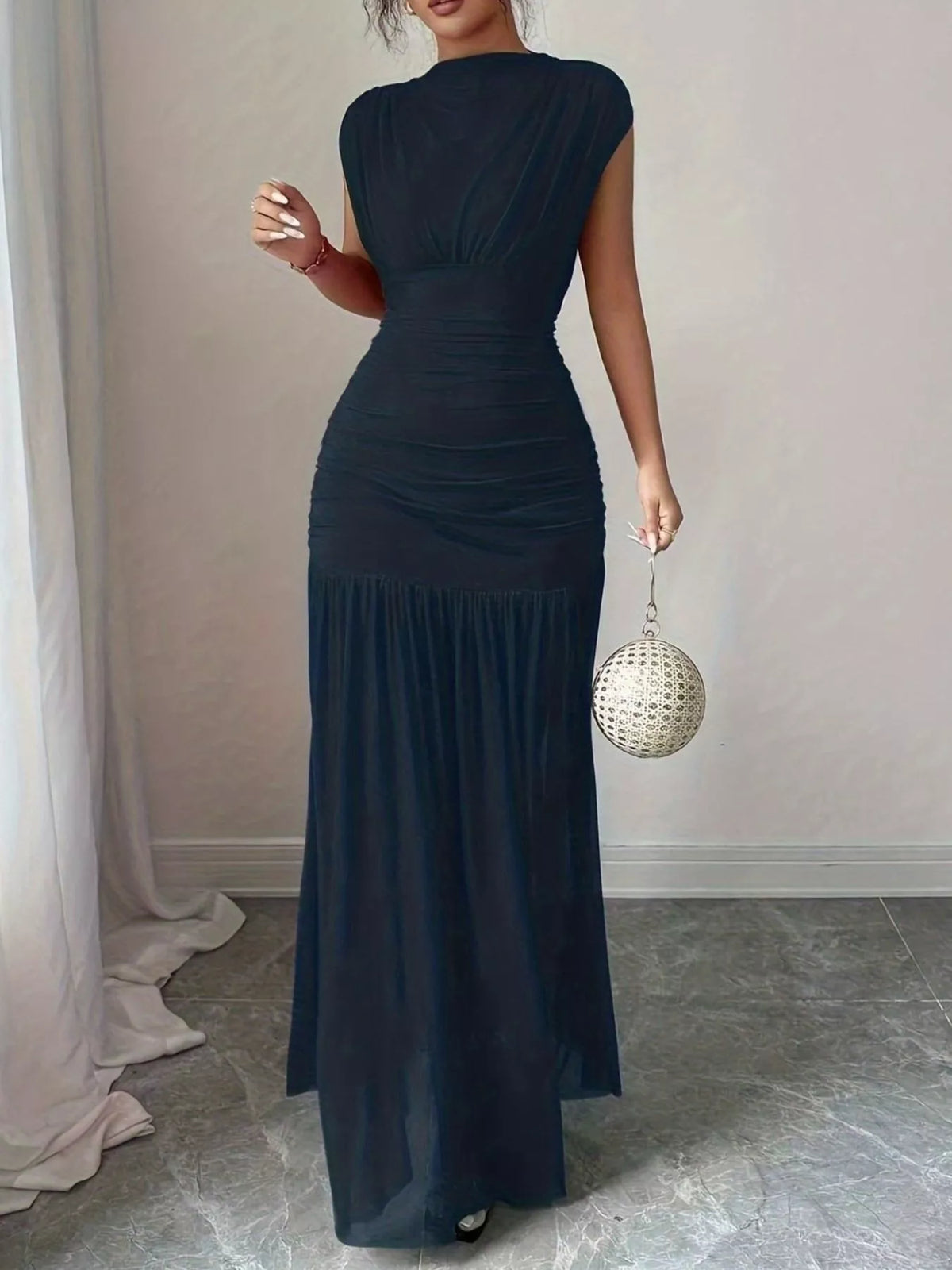 Ruched Bodycon Maxi Dress - WYNFLARE