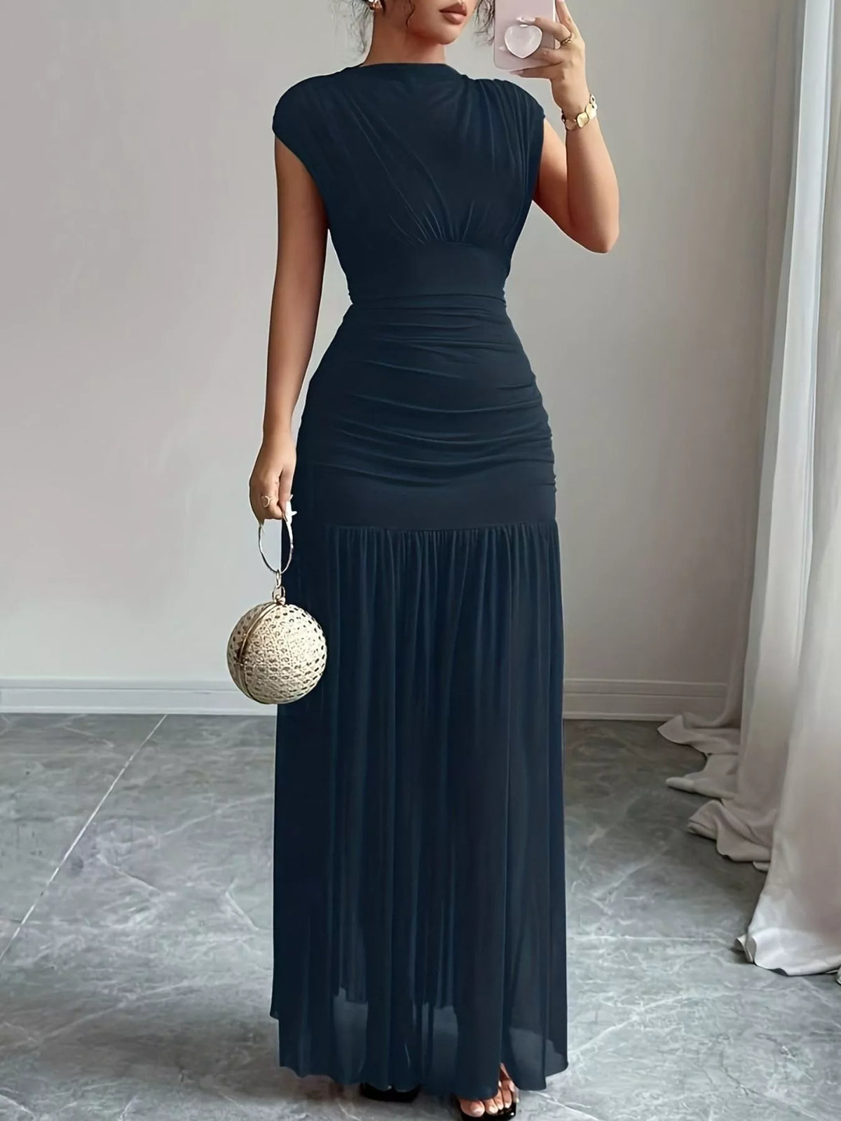Ruched Bodycon Maxi Dress - WYNFLARE
