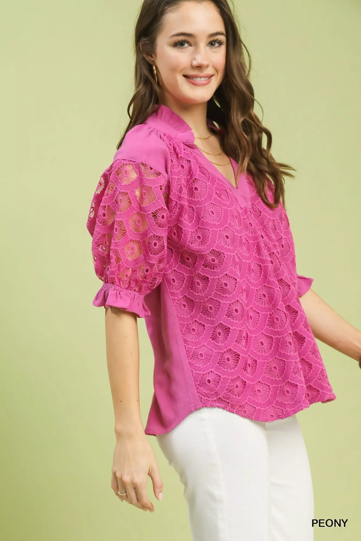Umgee Linen V-Neck Lace Puff Sleeve Top - WYNFLARE