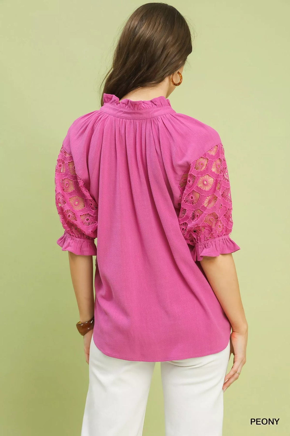 Umgee Linen V-Neck Lace Puff Sleeve Top - WYNFLARE
